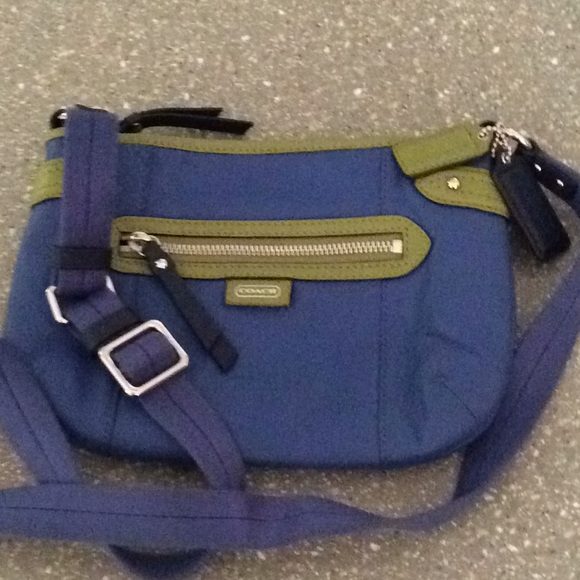 💕NWOT💕  COACH CROSSBODY - Picture 2 of 6